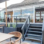 Отель Achouffe Valley Уффализ